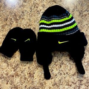 Infant hat and gloves